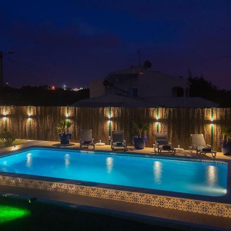 Villa Yvonne,Private Pool,Private Parking 1,7 Km From The Beatch Албуфейра Екстер'єр фото