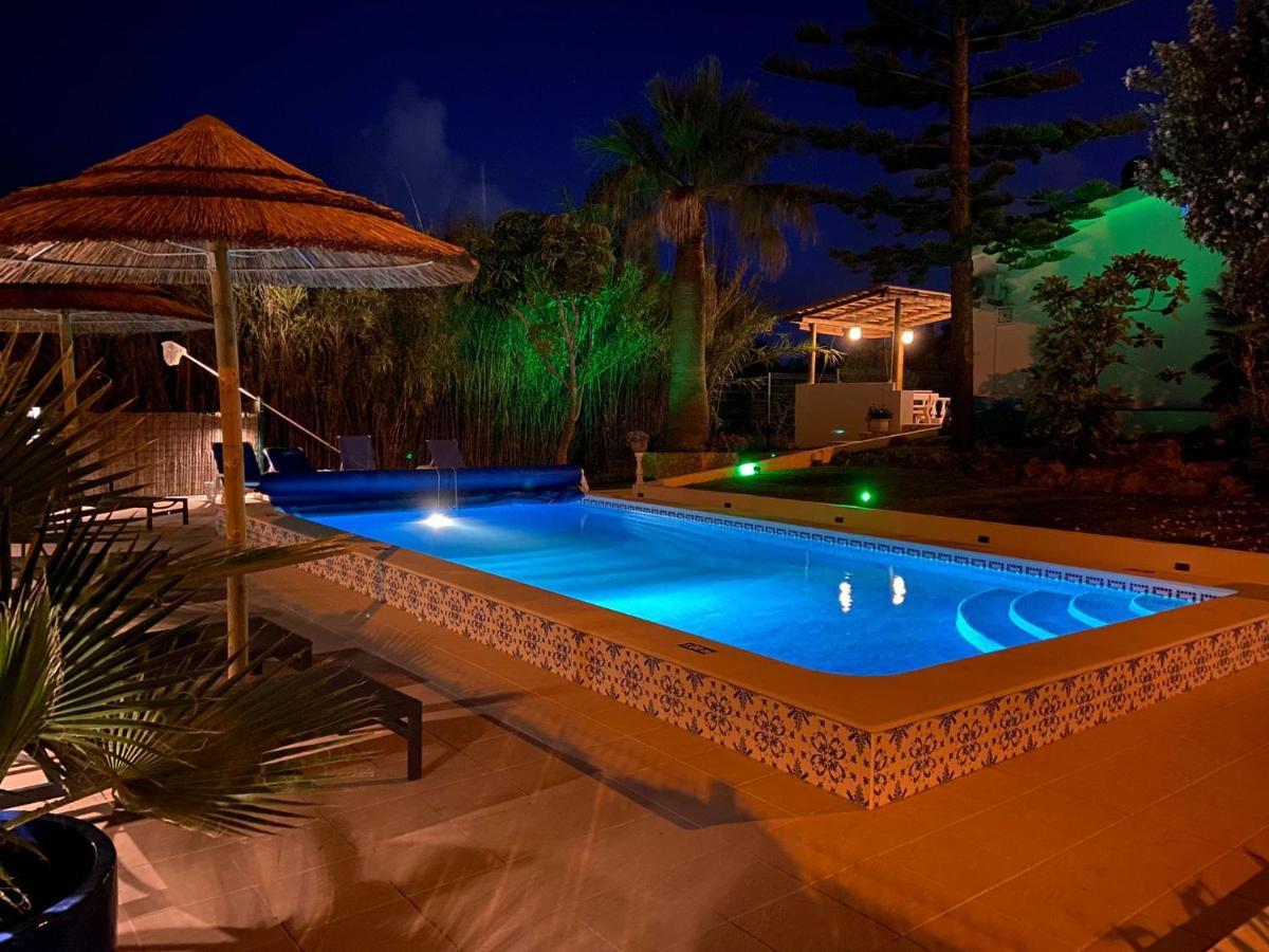 Villa Yvonne,Private Pool,Private Parking 1,7 Km From The Beatch Албуфейра Екстер'єр фото
