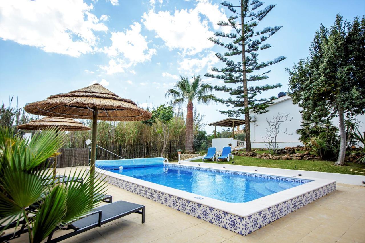 Villa Yvonne,Private Pool,Private Parking 1,7 Km From The Beatch Албуфейра Екстер'єр фото
